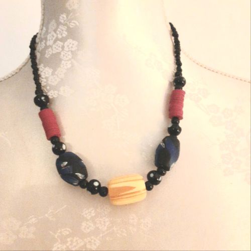 Collier en perles , jaune et rouges - Label Emmaus - Modalova