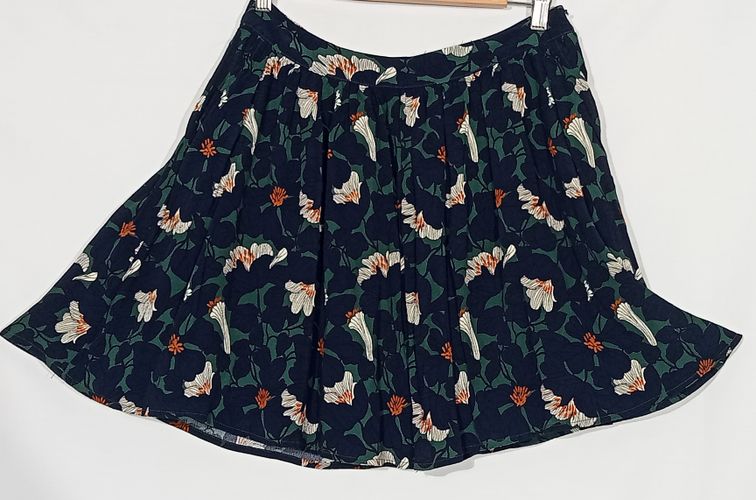 Monoprix - Jupe imprim fleurs 100% soie - 38 - les essentiels de monoprix - Modalova
