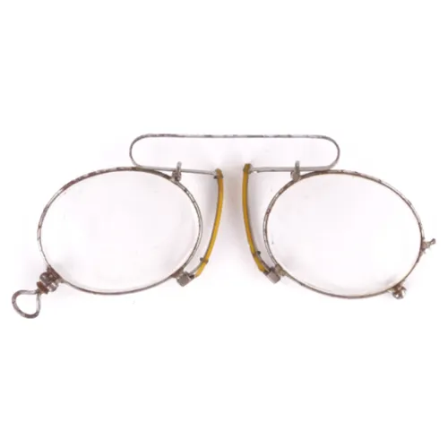 Ancienne paire de lunette pince-nez - Label Emmaus - Modalova