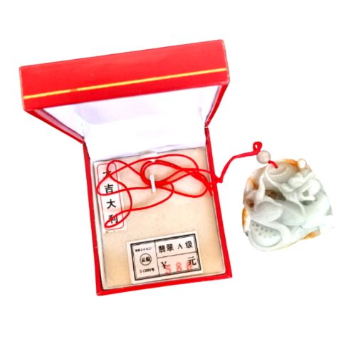 COLLIER Amulette chinois, pendentif JADE couleur d'eau - china - Modalova