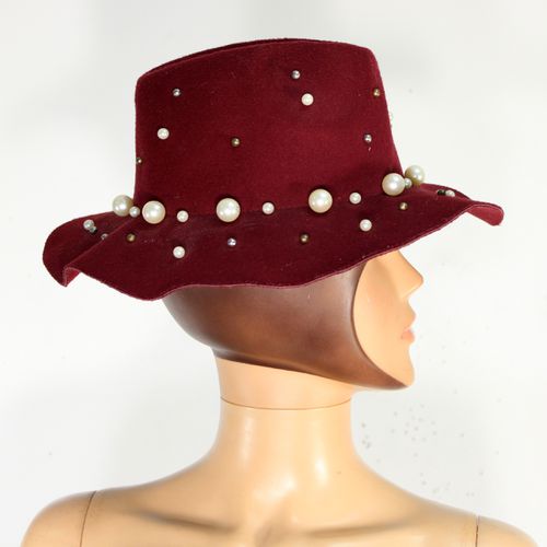 Chapeau Femme Bordeaux Taille 57 - non renseign - Modalova