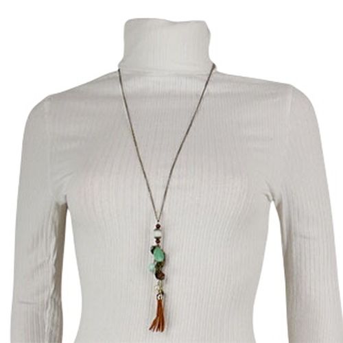 Collier pendentif avec plumes et perles - Label Emmaus - Modalova