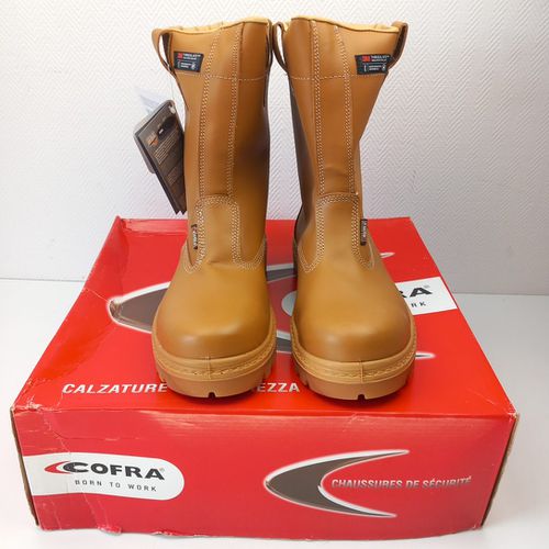 Botte de Scurit MONTANA S3 HI CI HRO SRC Point 43 - cofra - Modalova