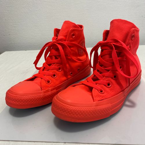 Chaussures Converse Rouge Modalova