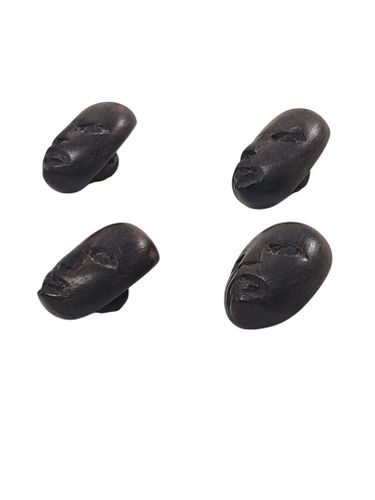 Boutons en ébène scuptés à la main - Label Emmaus - Modalova