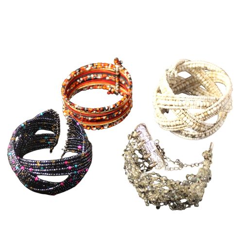 Bracelet manchette en perle - Label Emmaus - Modalova