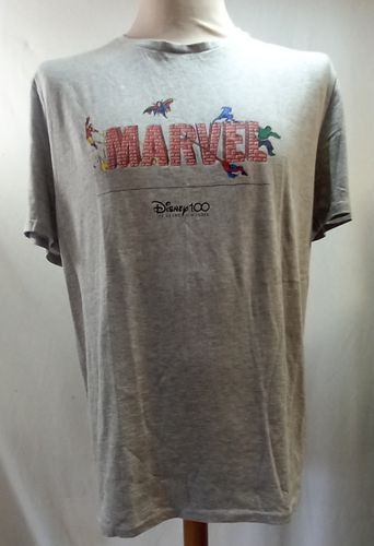 T-shirt Marvel/100 ans de pouvoir Dysney - dysney 100 marvel - Modalova