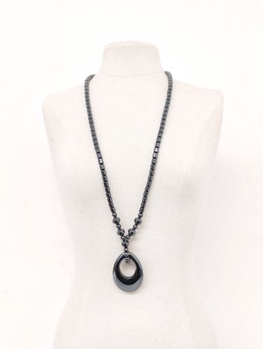 Collier 46cm perles hmatite naturelle avec pendentif , fermoir vis - Label Emmaus - Modalova