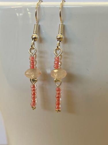 Boucles d'oreilles en chaines et perles recycles de style girly - Label Emmaus - Modalova