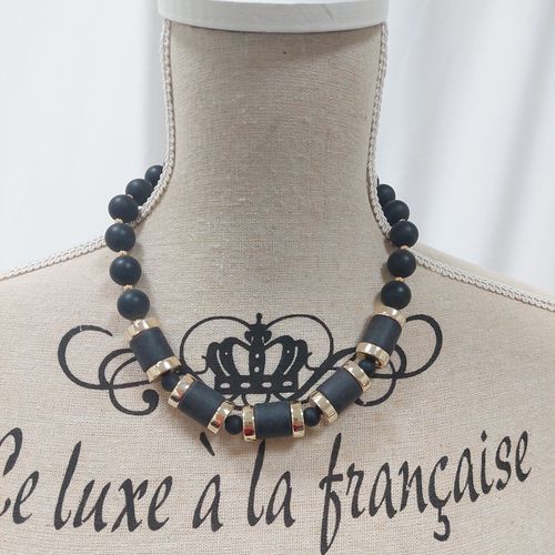 Collier fantaisie- - mtal et rsine- dor - Label Emmaus - Modalova