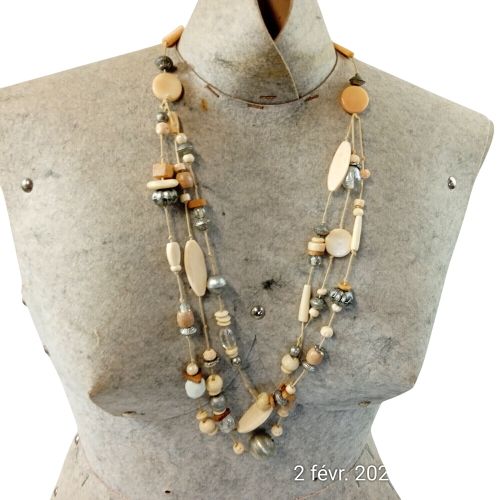 Collier ethnique long 80's nacre alu perles à collectionner - Label Emmaus - Modalova
