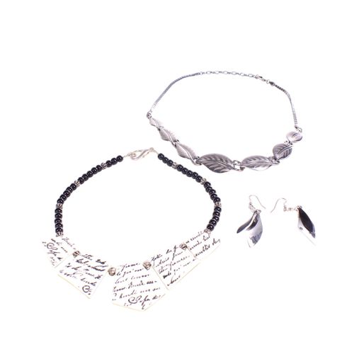 Deux colliers et boucles d'oreille - Label Emmaus - Modalova