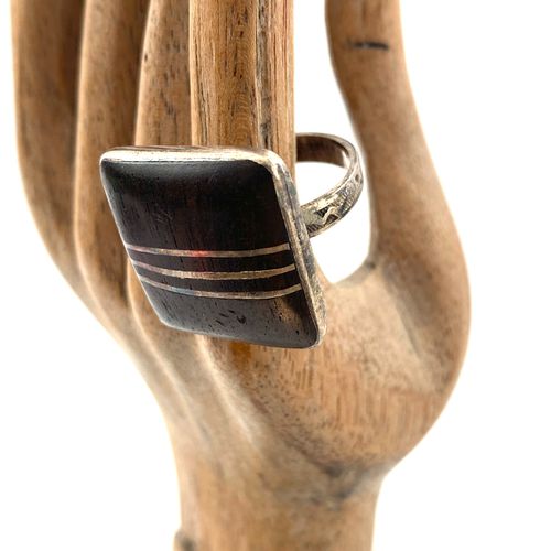 Bague carr mtal et bois ( style bne ) poinonn - Label Emmaus - Modalova