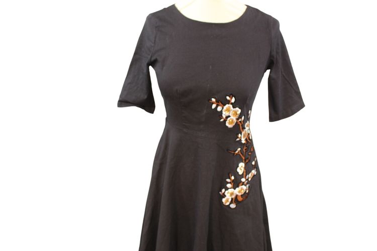 Robe noire taille M - Label Emmaus - Modalova