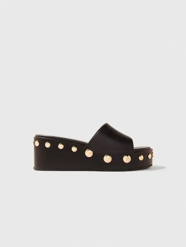 Mules Compensées En Cuir À Studs - Maje - Modalova