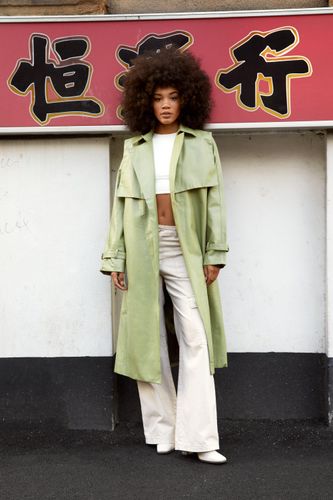 Trench-Coat En Simili Avec Ceinture - 40 - Nasty Gal - Modalova