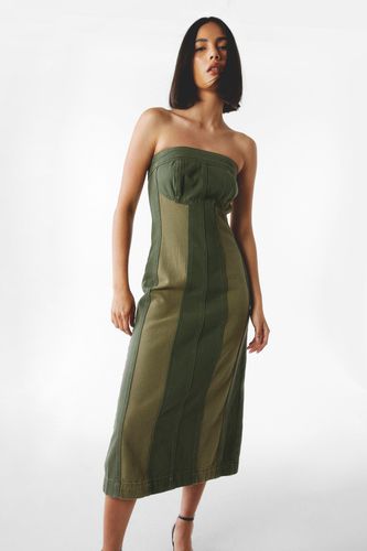 Petite - Dressing Gown Bandeau Mi-Longue Bicolore - - 32 - Nasty Gal - Modalova