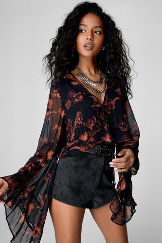 Stallion Ruffle Tie Front Top - 34 - Nasty Gal - Modalova