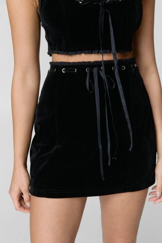 Velvet Ribbon Trim Mini Skirt - 34 - Nasty Gal - Modalova
