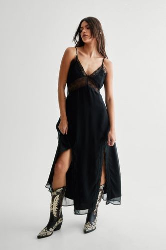 Crinkle Chiffon Lace Insert Double Split Maxi Slip Dress - 36 - Nasty Gal - Modalova