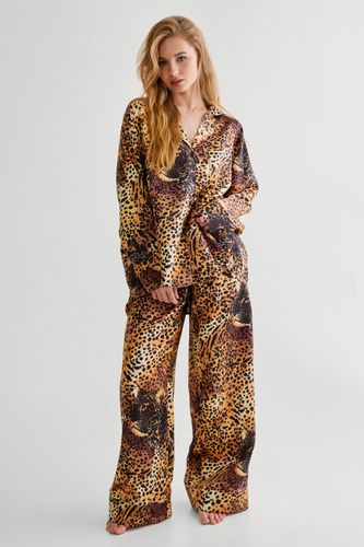 Leopard Print Oversized Long Sleeve Shirt And Trouser Pajama Set - S - Nasty Gal - Modalova