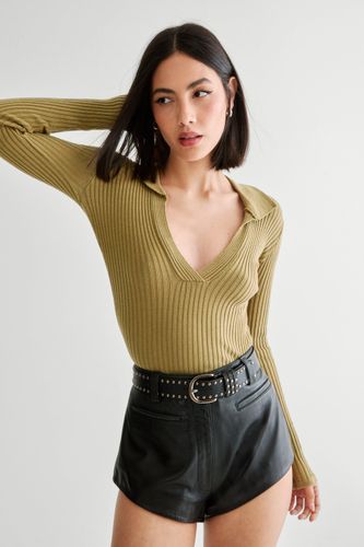 Collared Ribbed Knitted Top - S - Nasty Gal - Modalova