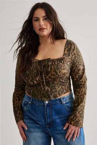 Plus Leopard Long Sleeve Lace Up Back Corset Top - 46 - Nasty Gal - Modalova