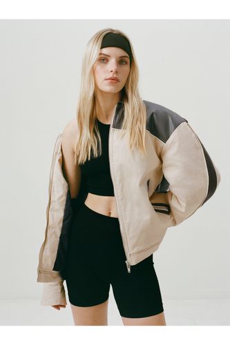 Veste Color Block En Simili - 32 - Nasty Gal - Modalova