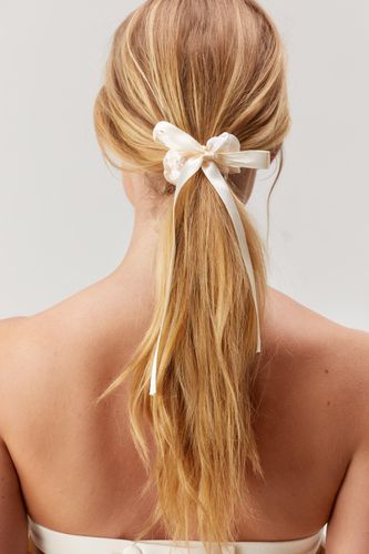 Satin Bow Hair Scrunchie - One Size - Nasty Gal - Modalova