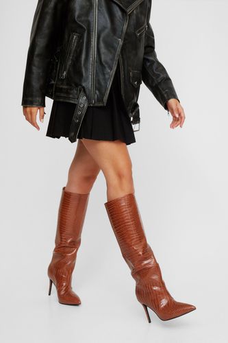 Faux Leather Croc Pointed Toe Knee High Boot - 36 - Nasty Gal - Modalova