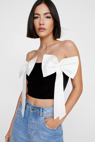 Contrast Bow Detail Velvet Top - 34 - Nasty Gal - Modalova