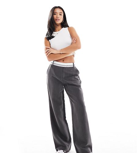 Exclusivité - Pantalon ajusté coupe droite à taille contrastante - foncé - 4Th & Reckless Petite - Modalova