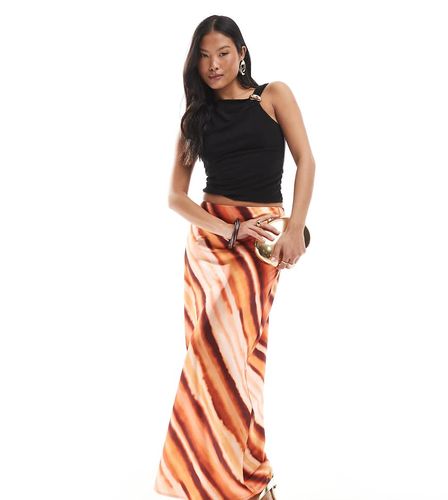 Jupe longue en satin - Rouille dgrad - 4Th & Reckless Petite - Modalova