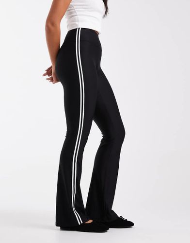 Pantalon vas doubl en polaire  rayures - Cotton On - Modalova