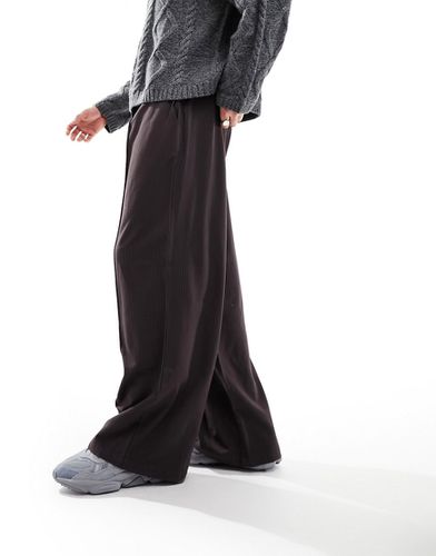 Pantalon habillé à enfiler avec fines rayures - Marron - Collusion - Modalova