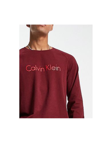 Ensemble confort avec top à manches longues et pantalon - Rouge - Calvin Klein - Modalova