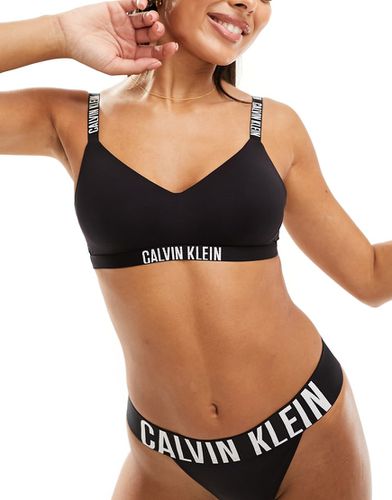 Intense Power - Brassière courte légèrement doublée - Calvin Klein - Modalova