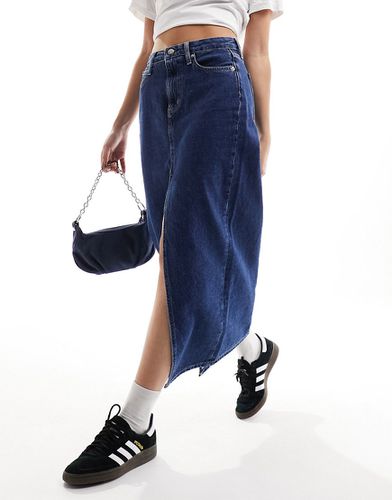 Jupe longue en jean fendue sur le devant - Délavage foncé - Calvin Klein Jeans - Modalova
