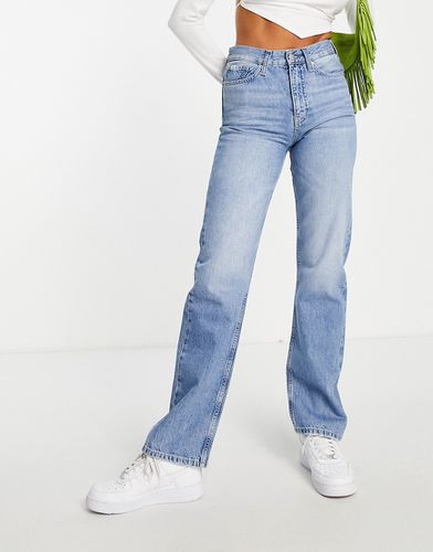 Jean droit à taille haute et délavage clair - Calvin Klein Jeans - Modalova