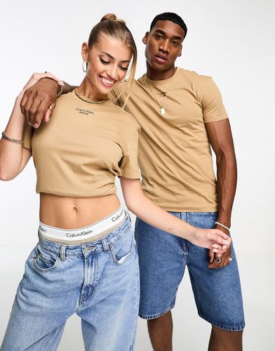 T-shirt unisexe à logo superposé - Camel - Calvin Klein Jeans - Modalova