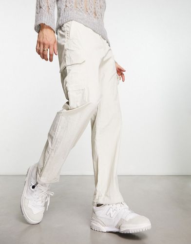 Pantalon cargo ample froissé - Beige - Calvin Klein - Modalova