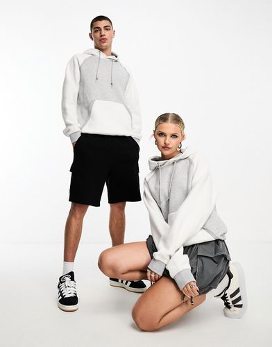 Essentials+ - Sweat à capuche effet divisé avec petit logo - chiné - Adidas Originals - Modalova