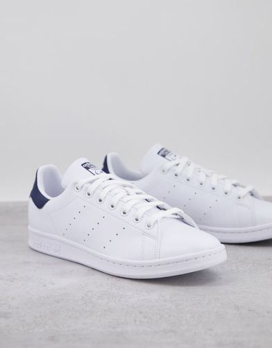 Stan Smith - Baskets en cuir avec empiècement bleu marine au talon - Adidas Originals - Modalova