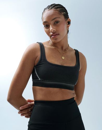 Brassière de sport maintien intermédiaire à encolure carrée - délavé - Asos 4505 - Modalova