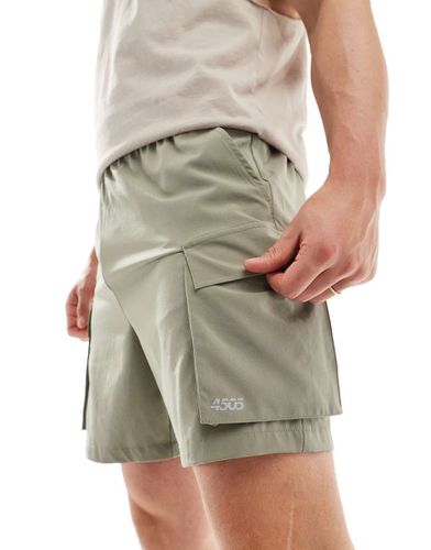 Short de sport à séchage rapide avec logo et poches cargo - Kaki - Asos 4505 - Modalova