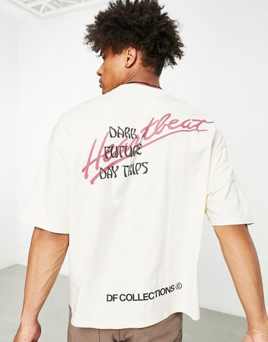 ASOS - Dark Future - T-shirt oversize avec plusieurs imprimés graphiques - Écru - Asos Design - Modalova