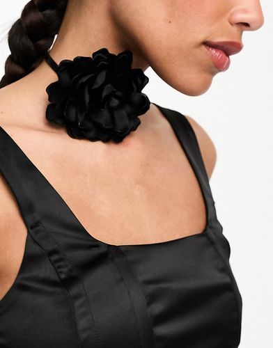 Collier ras de cou en cordons avec fleur - Asos Design - Modalova