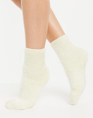 Chaussettes confort duveteuses - Crème - Asos Design - Modalova