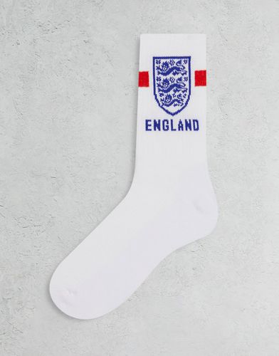 Chaussettes de sport avec écusson Angleterre - Asos Design - Modalova