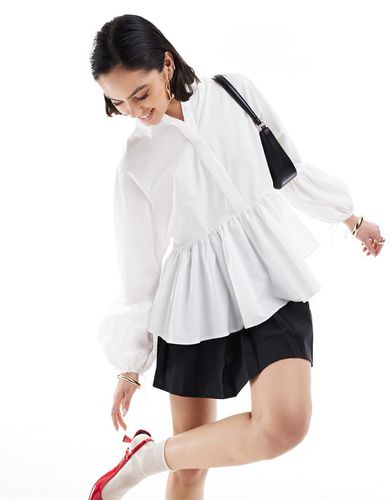 Chemise avec taille basse et ourlet à basque - Asos Design - Modalova
